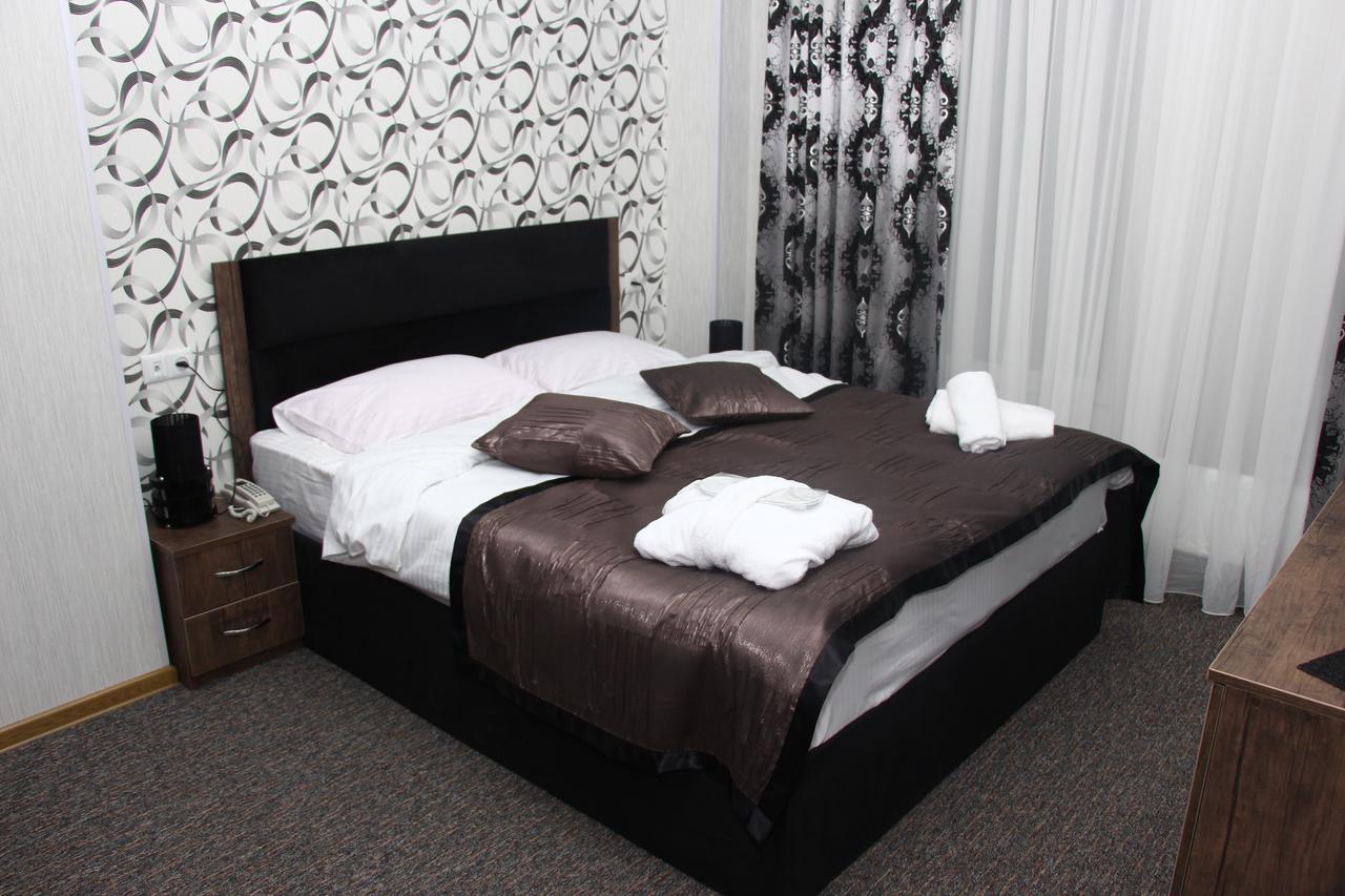 Hotel Makona Тбилиси Екстериор снимка