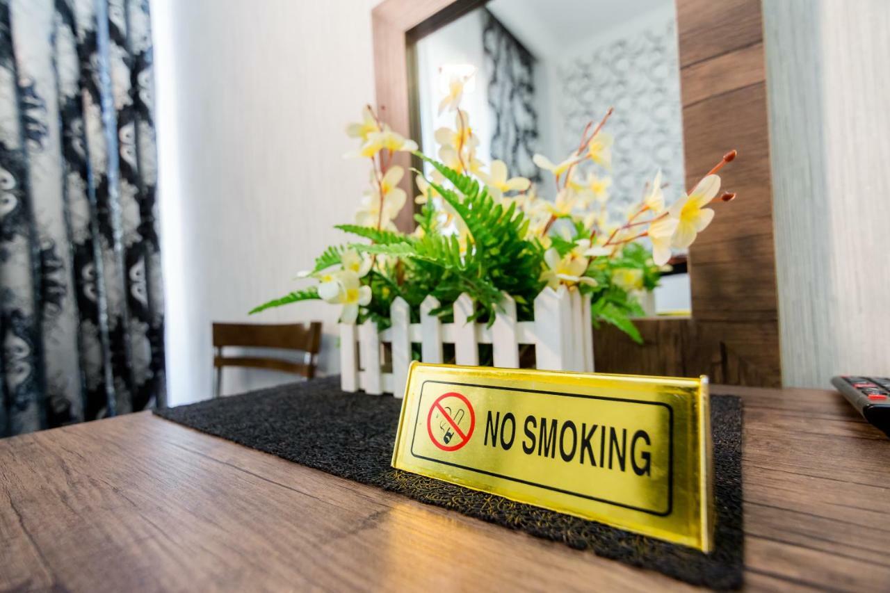 Hotel Makona Тбилиси Екстериор снимка