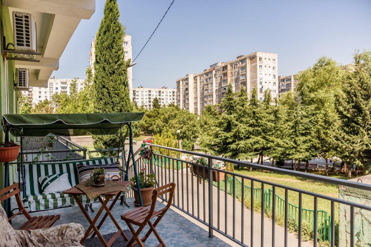 Hotel Makona Тбилиси Екстериор снимка