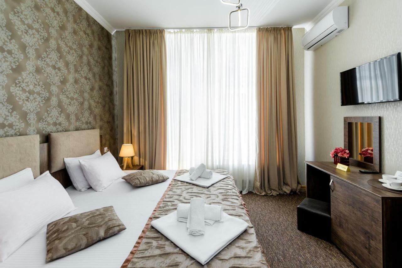 Hotel Makona Тбилиси Екстериор снимка