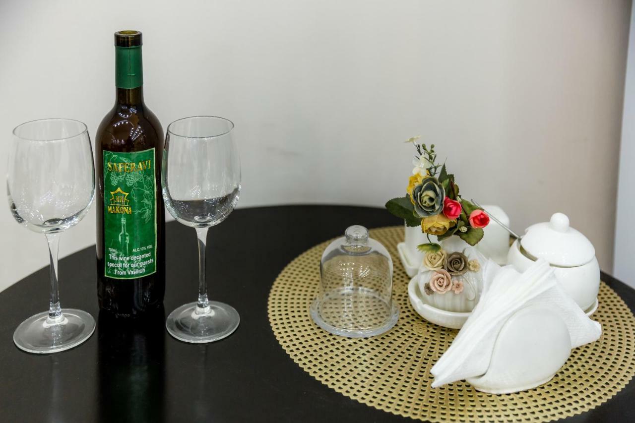 Hotel Makona Тбилиси Екстериор снимка